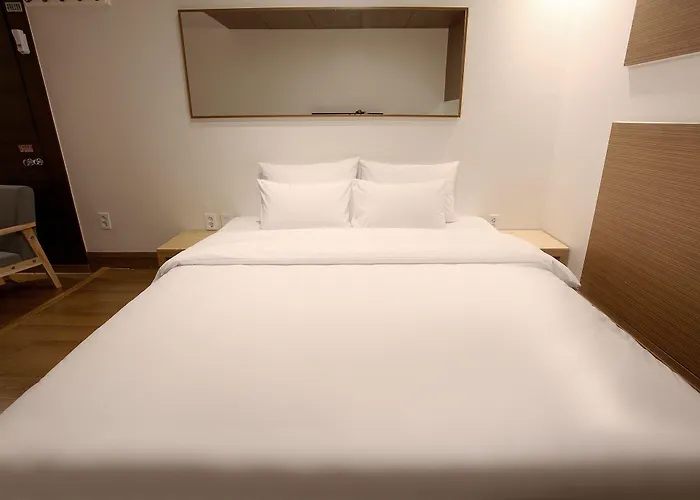 Hotel The Ace 3*