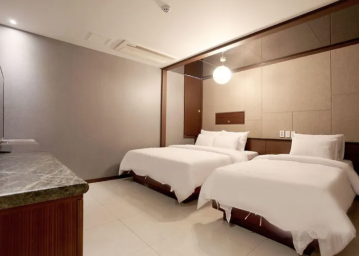 Otel The Ace