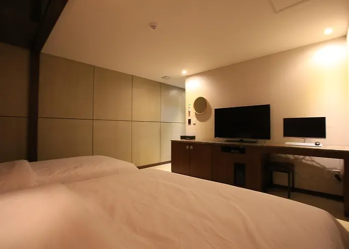 Hotel The Ace 3*